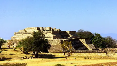 西班牙队史仅第二次遭遇单场双点球惨案，上一次悲剧亦在2002年世界杯重现。