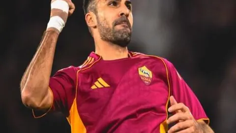 张正伟短池世锦赛半决赛遗憾出局，郑诠龙再创全国纪录！