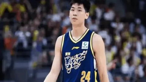 土超战神再现！神奇12战9胜，连胜传奇再续篇章！